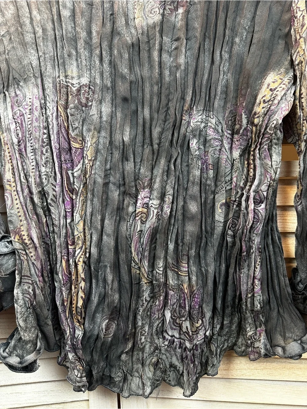 Vintage  Crinkle Ruffled Sheer Gray & Purple Paisley Long Bell sleeve top XL Y2K - Picture 7 of 12